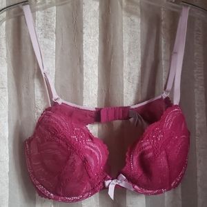 Victoria secret bra.